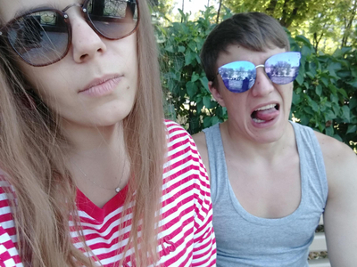 VeryHotCouple