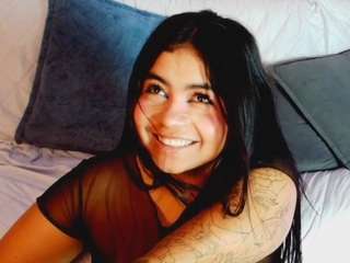jade-brunnette avatar