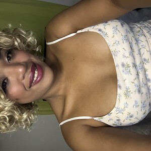 kelliecapri avatar