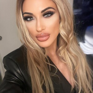 LexiFoxx avatar