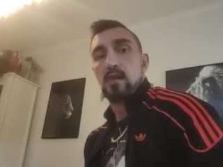 benhard90 avatar