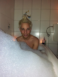 Cum2CamBoys avatar