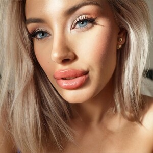 Anna_Brown avatar