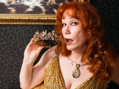 CrazyMomy avatar
