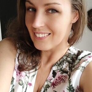 EllenAtalay avatar