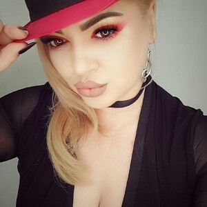 Katrinaa_ avatar