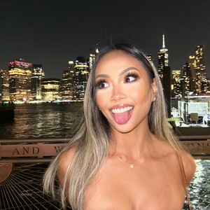 UrBabyGirl avatar