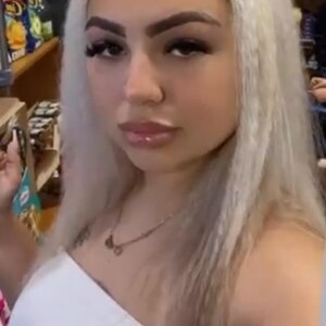 AlyssaVey avatar