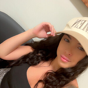 Luxylovee avatar