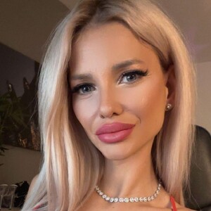 Angeleyesblue avatar