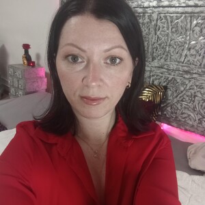 EvaBarbiGold avatar