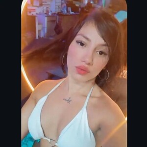 YulianaFox avatar