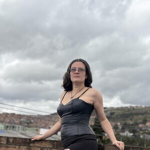 SereneClarks avatar