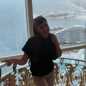 Laura_Cute avatar