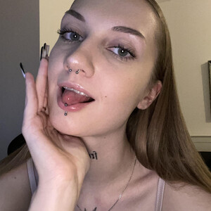 AlexaHorny avatar