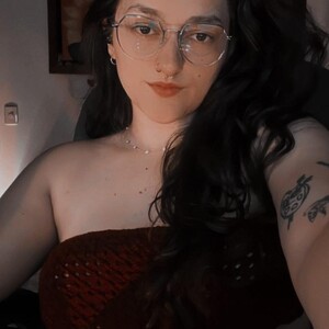 Miah_Peach avatar