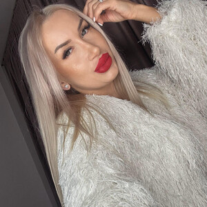 LexiLow avatar