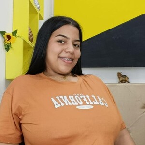 Adriana2307 avatar