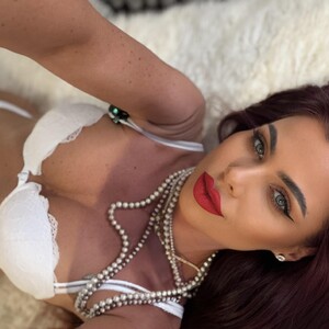 CharmingKitty avatar