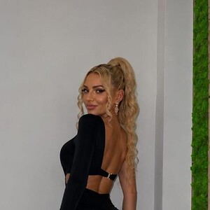 EllinRoseX avatar