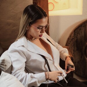 Zhara_11 avatar
