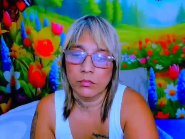 Roxyfoxy69